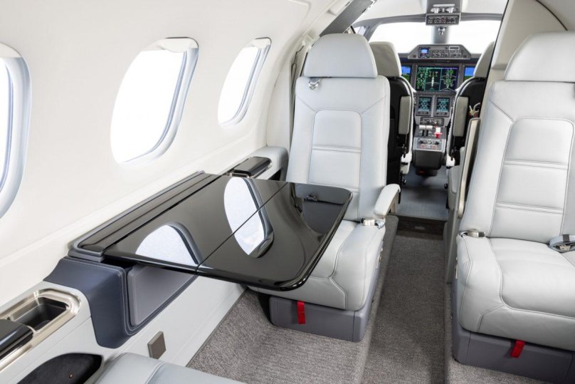 Embraer Phenom 100 Cockpit