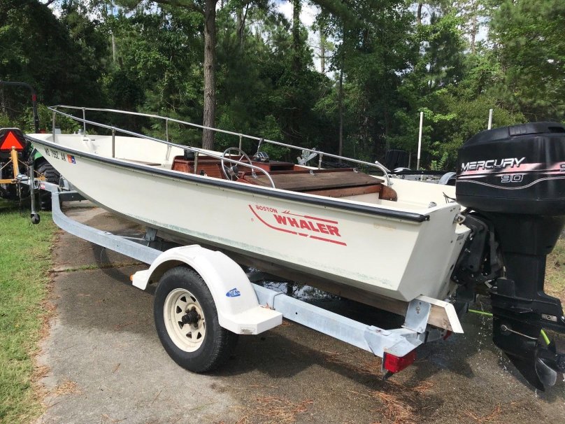 Boston Whaler 130