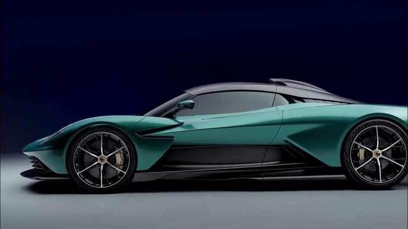 Астон Мартин Вальгалла