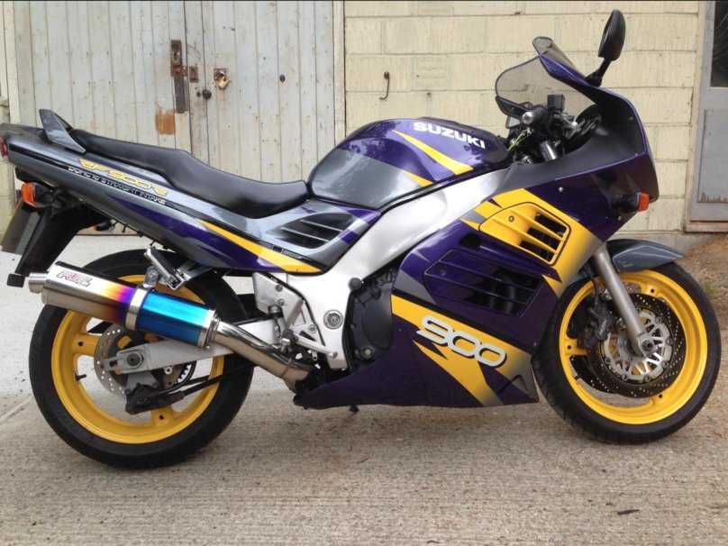 Сузуки РФ 900