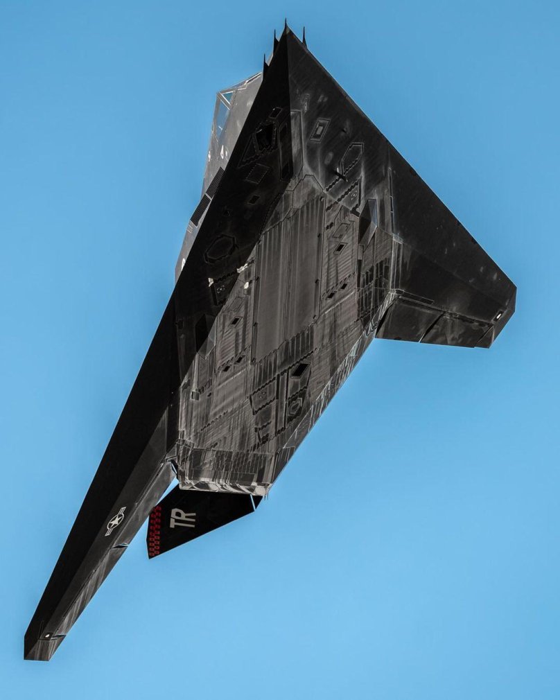 F-117 Nighthawk