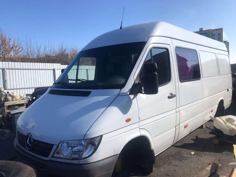 Мерседес Спринтер 208