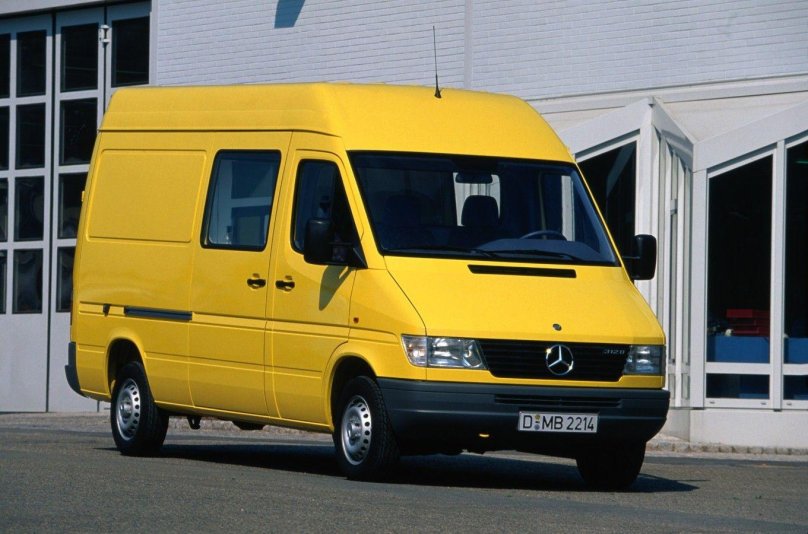 Mercedes Benz Sprinter 312