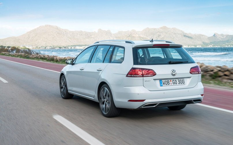 Volkswagen Golf 8 универсал