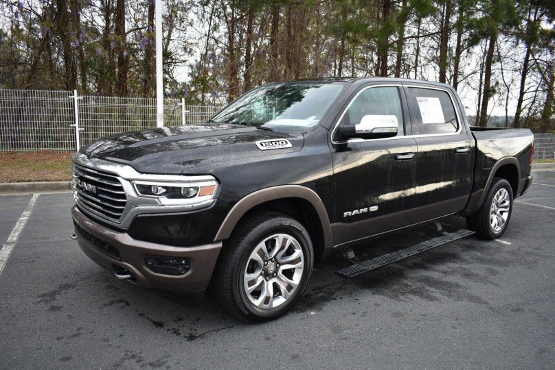 Додж рам Longhorn