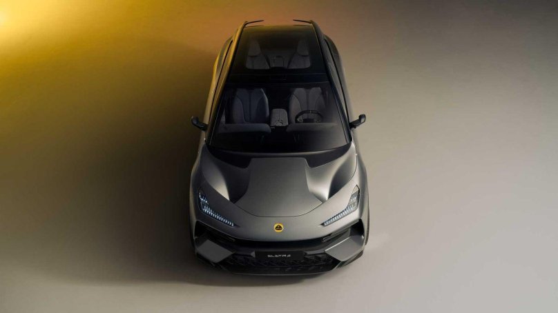 Lotus SUV 2022