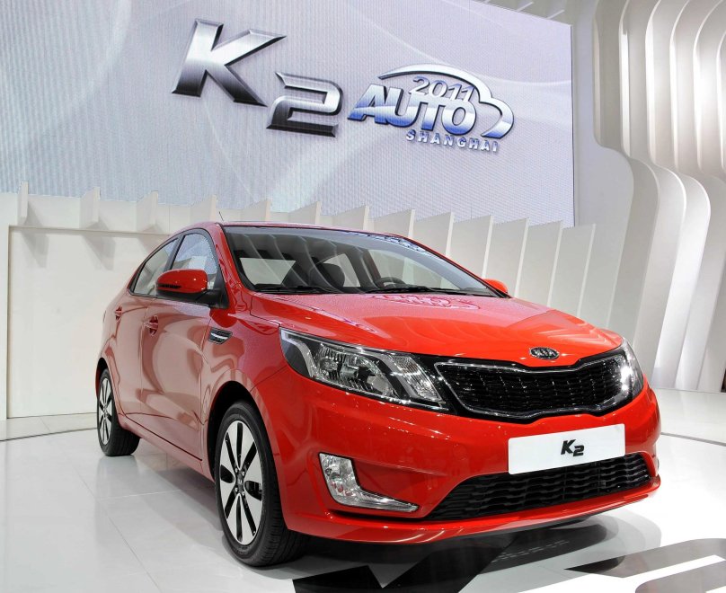 Kia k2 2011