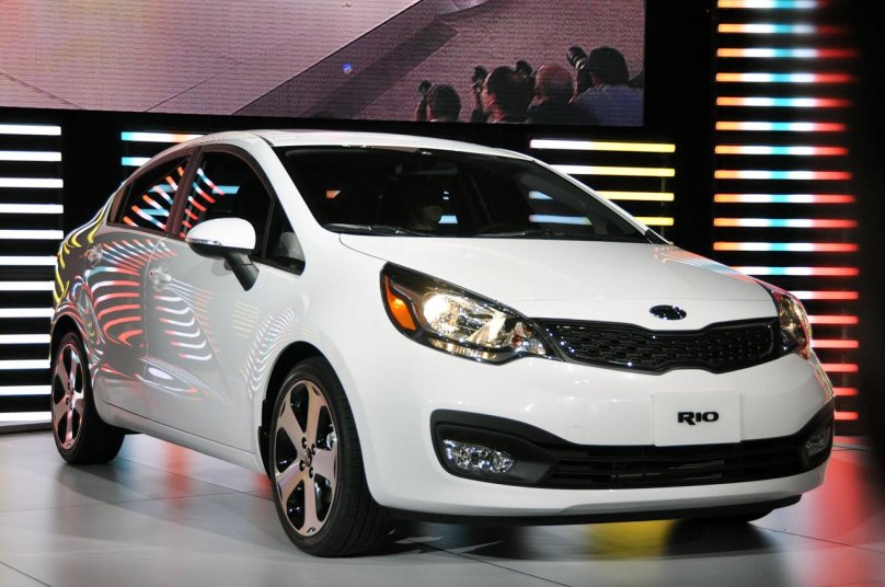 Kia k2 2012