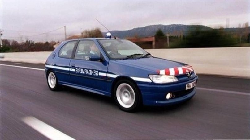 Peugeot 106 Police