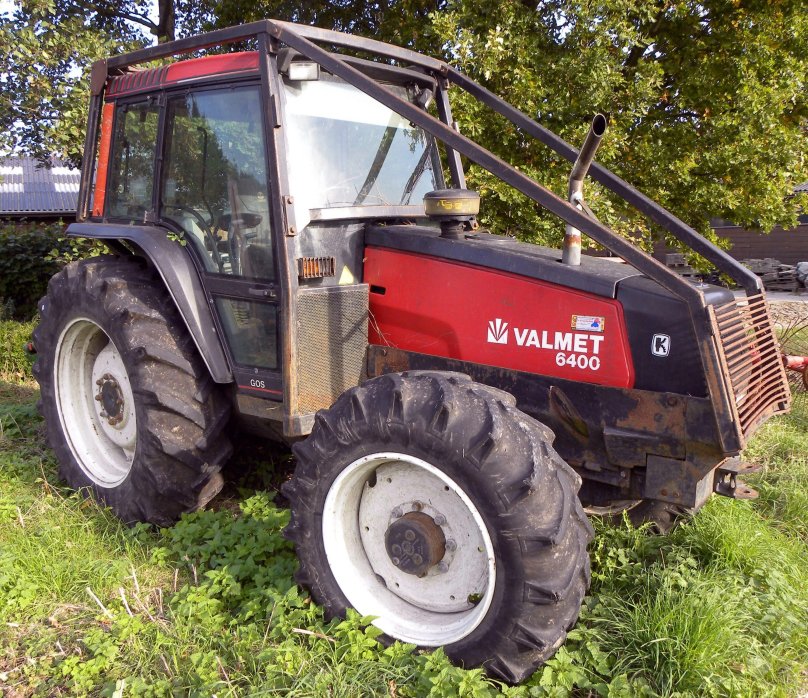 Трактор Valmet