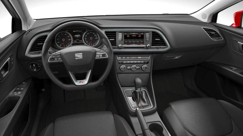 Seat Leon 2 интерьер
