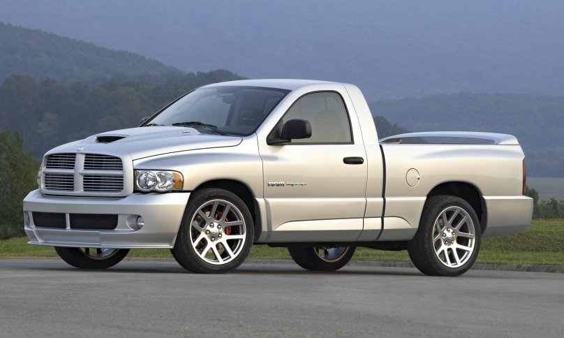 Dodge Ram 1500 srt-10