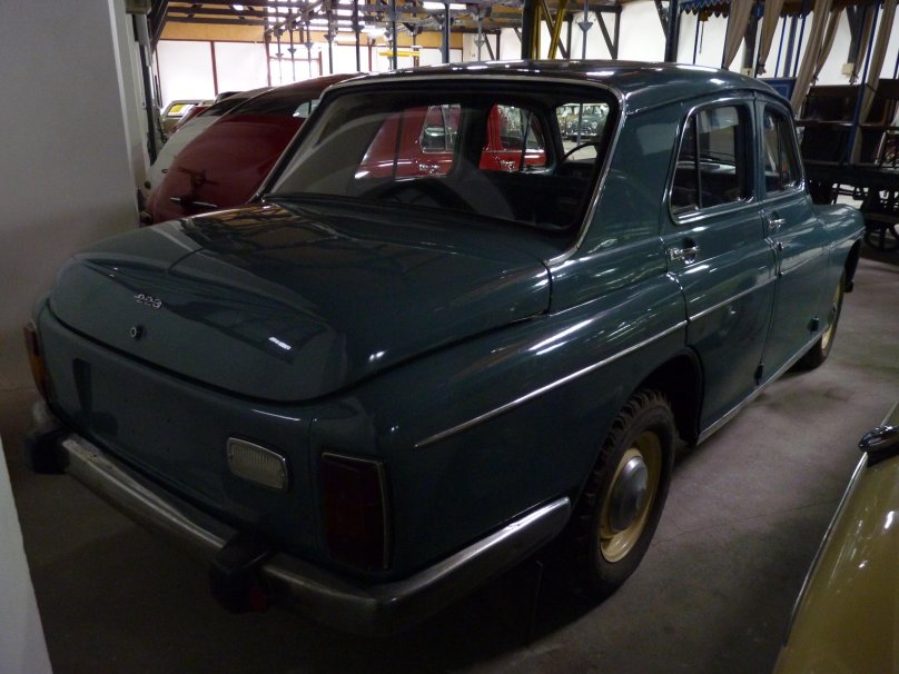 Warszawa 223 мотор