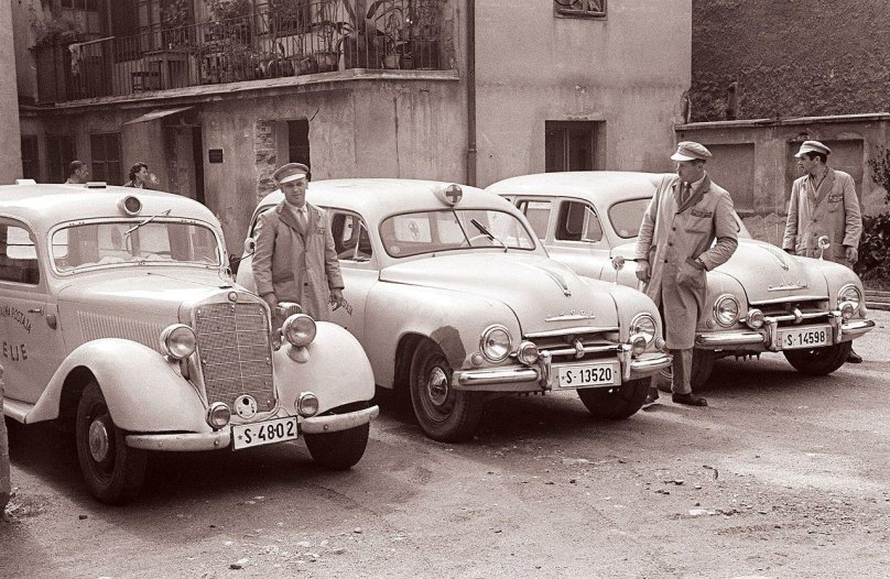 Автомобиль Шкода 1201