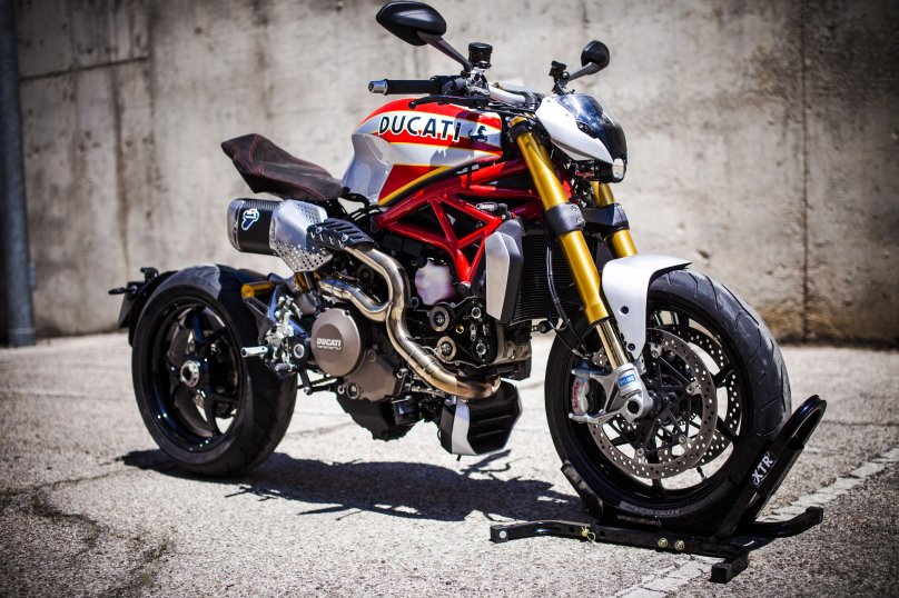 Ducati Monster 1200 Custom