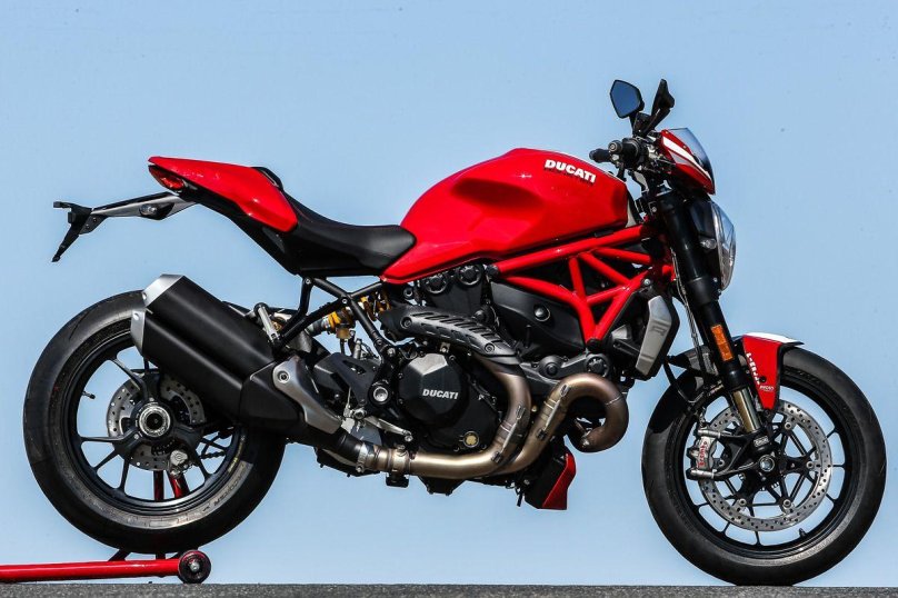 Ducati Monster 1200r