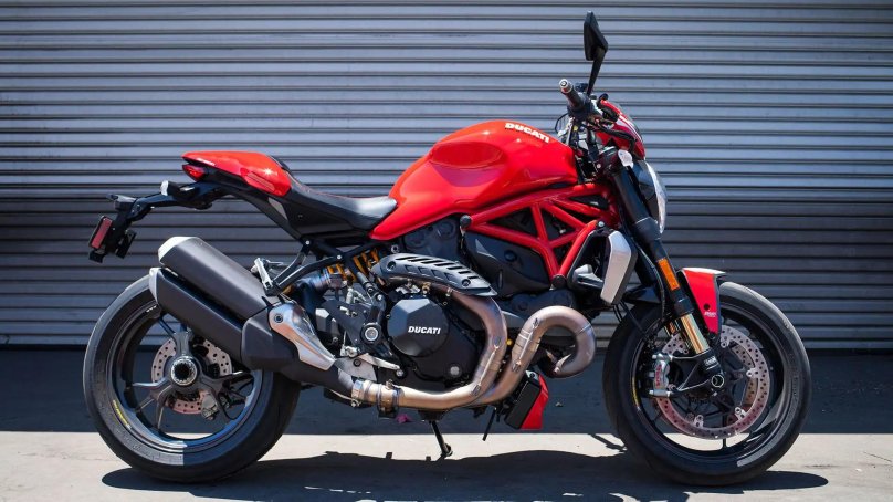 Ducati Monster 1200r