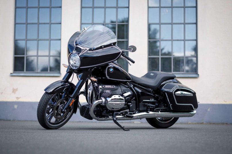 БМВ r18 Transcontinental