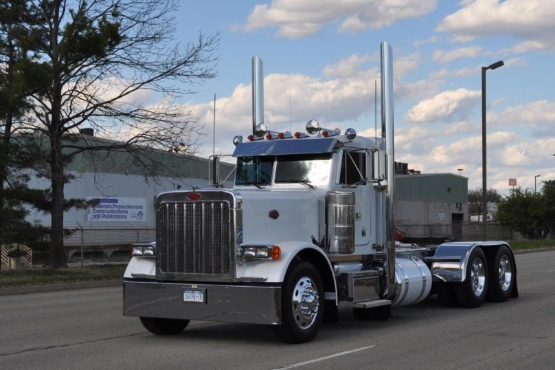 Peterbilt 379 Day Cab
