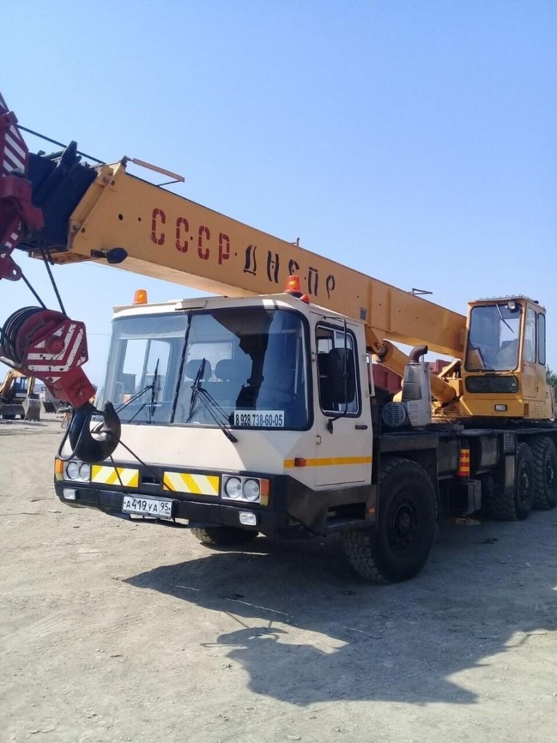 Кран Днепр 25т