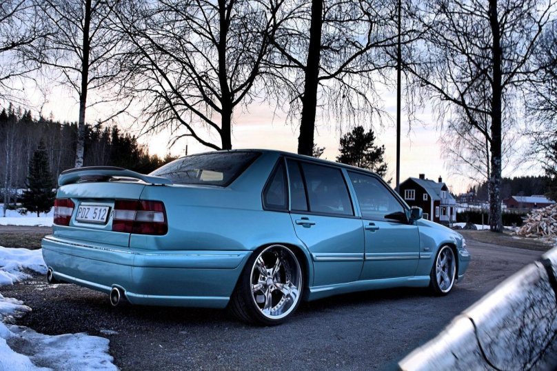 Volvo s70 stance