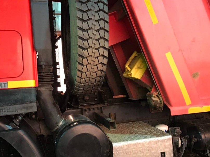 Ивеко лесовоз