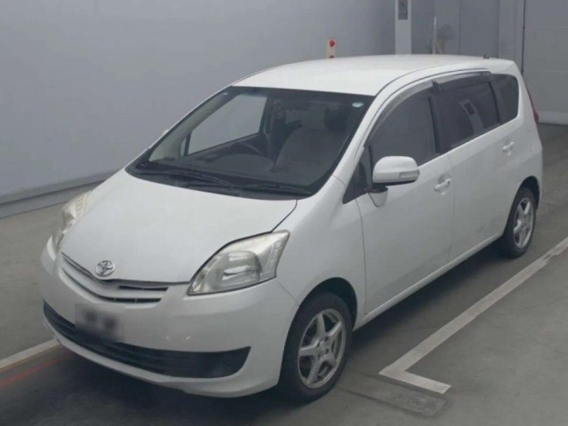 Toyota passo sette 2012