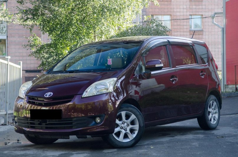 Тойота Пассо Сетте 2009