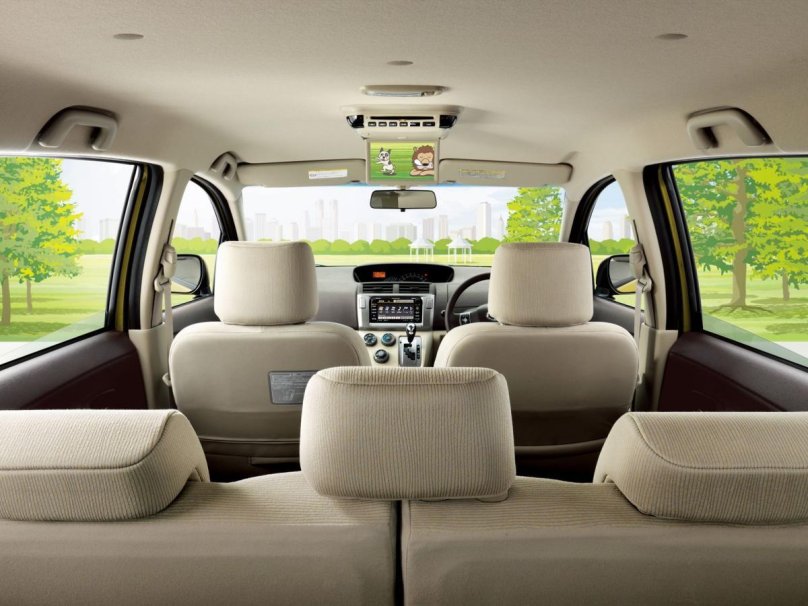 Toyota passo sette, m502e