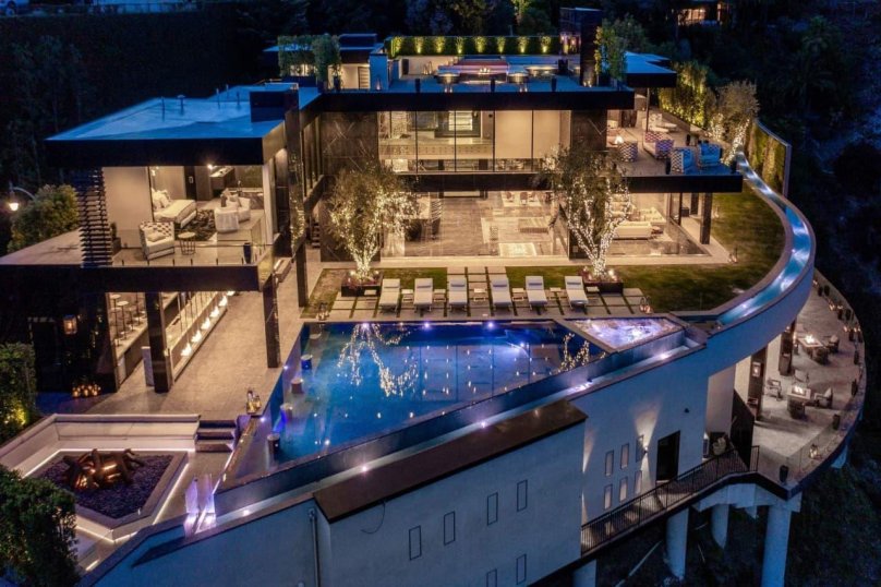 924 Bel Air Rd, Лос-Анджелес,