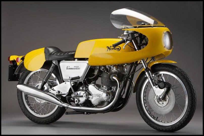 Norton Commando 750