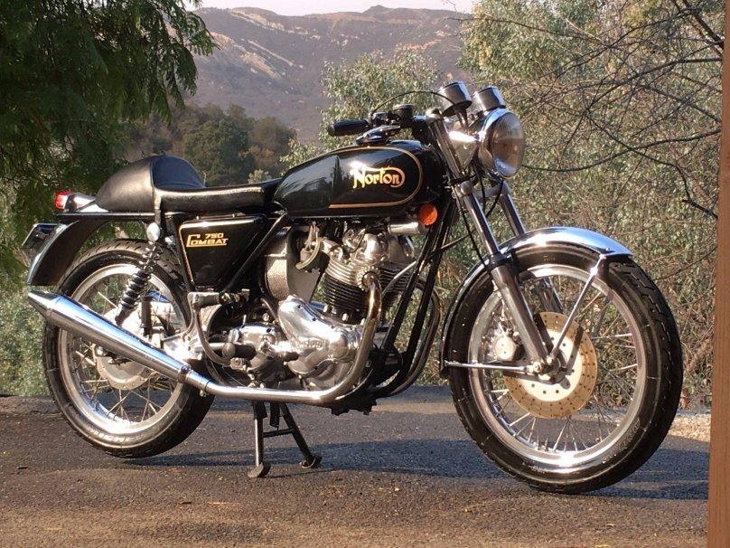 Norton Commando 750