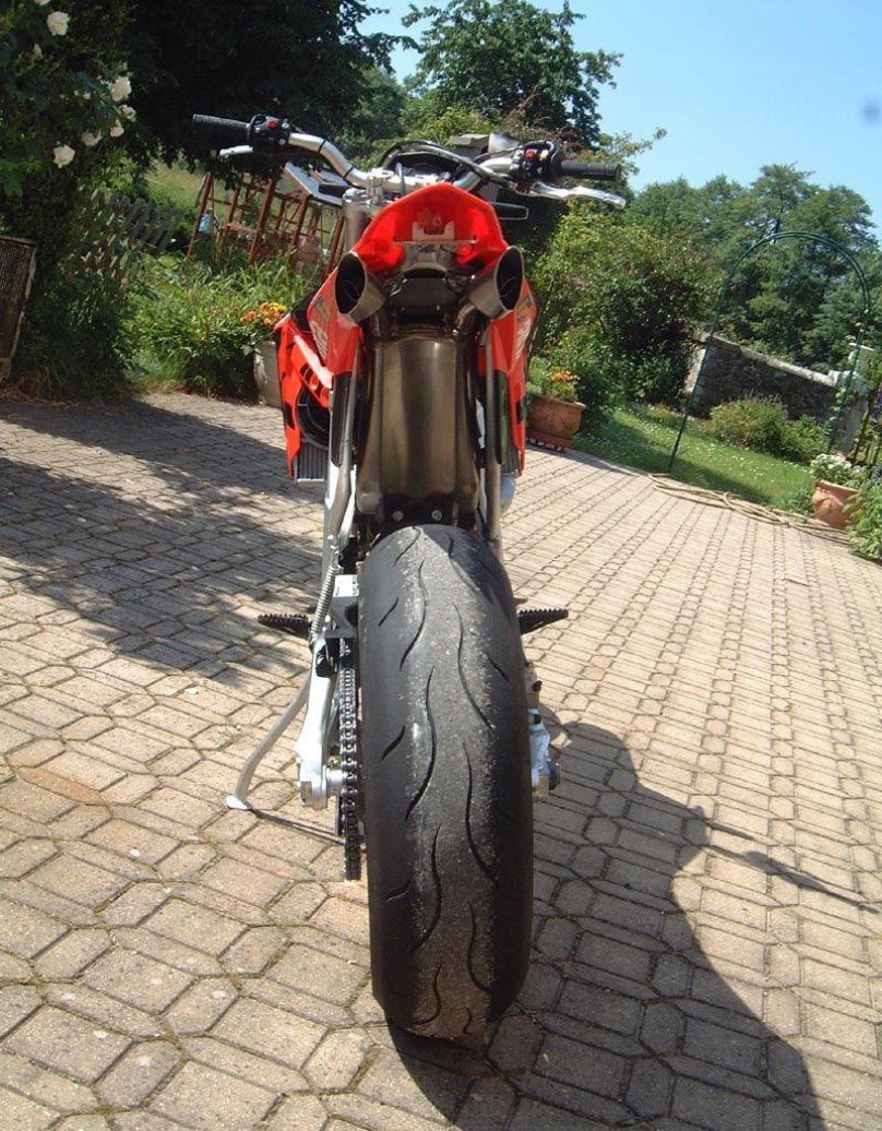 Априлия эндуро 450