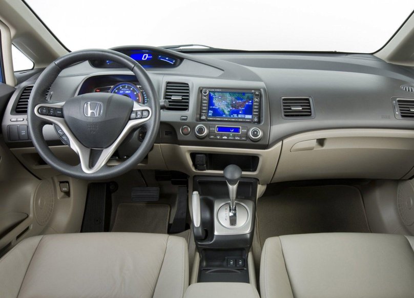 Honda Civic 2008 седан салон