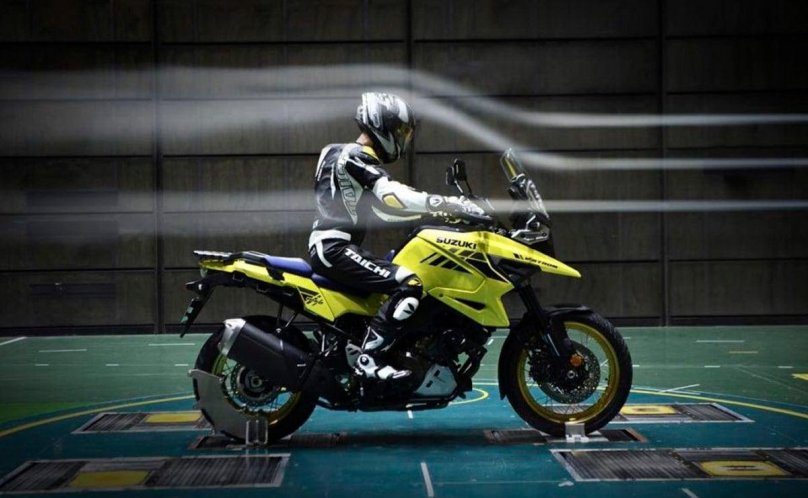 Suzuki v-Strom DL 1050