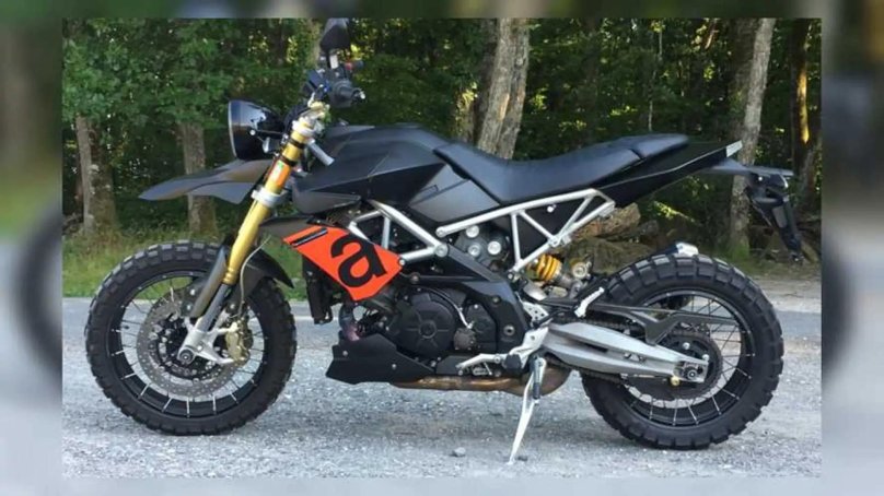 Aprilia Dorsoduro 750 Custom