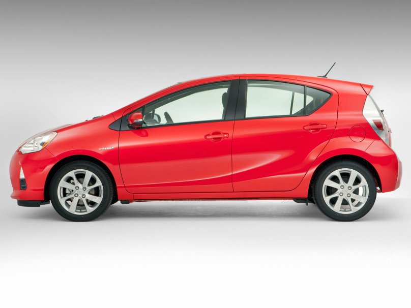 Toyota Prius c 2013
