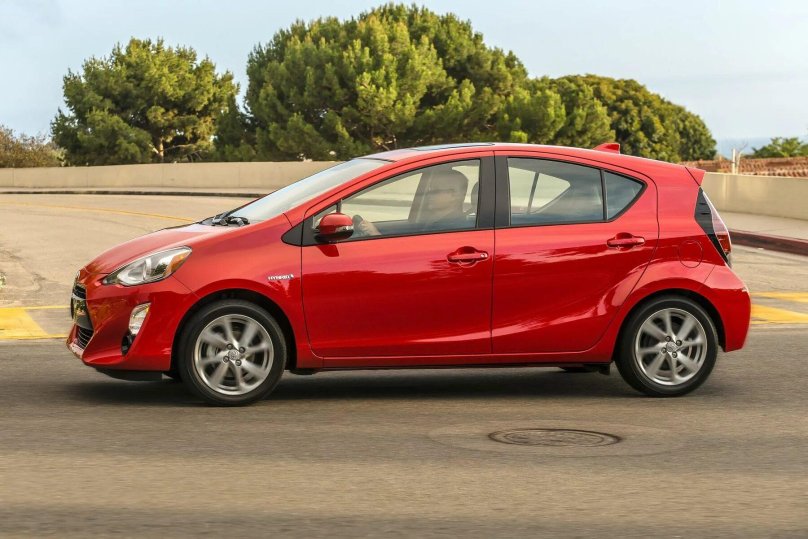 Toyota Prius c 2017