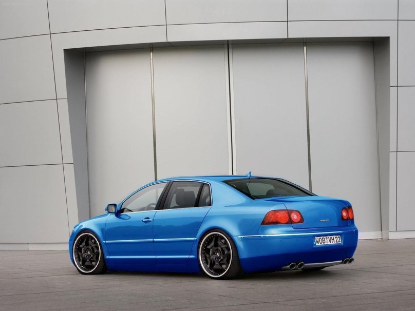 Volkswagen Phaeton stance