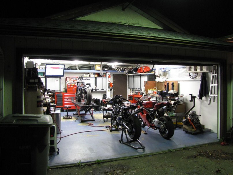 Гараж для мотоцикла