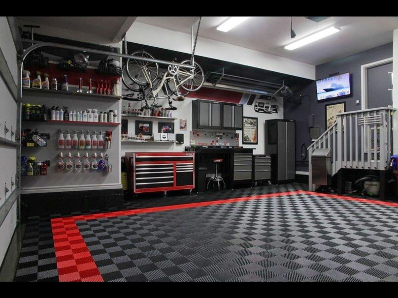 Интерьер гаража