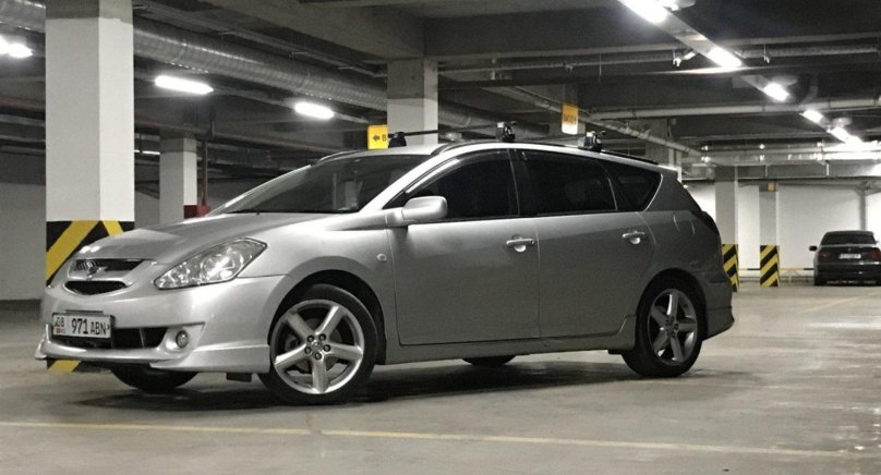 Toyota Caldina 3