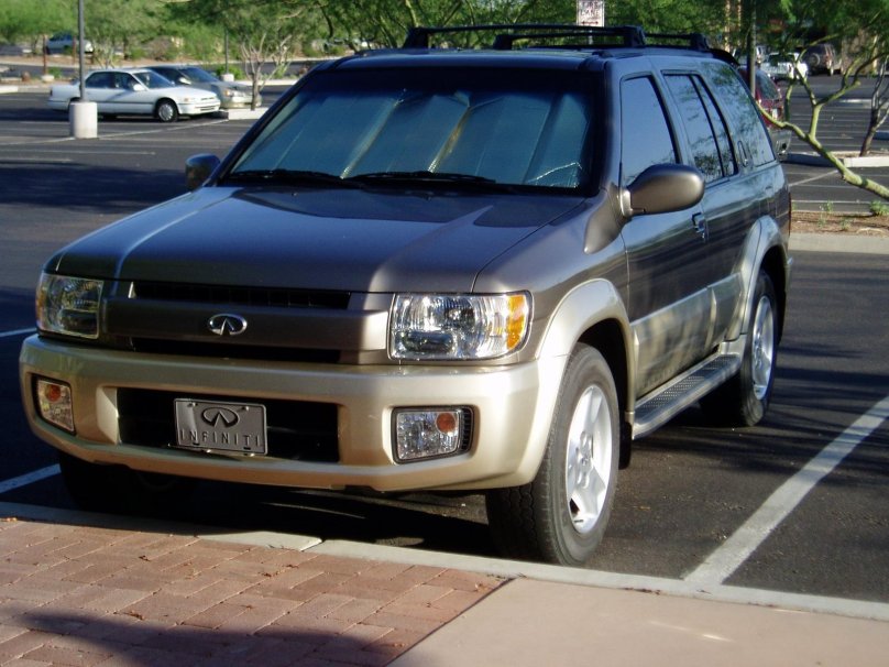 Инфинити qx4 2000