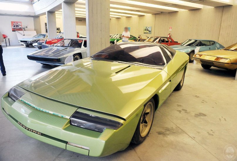 Шевроле Bertone