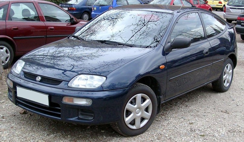Mazda 323c