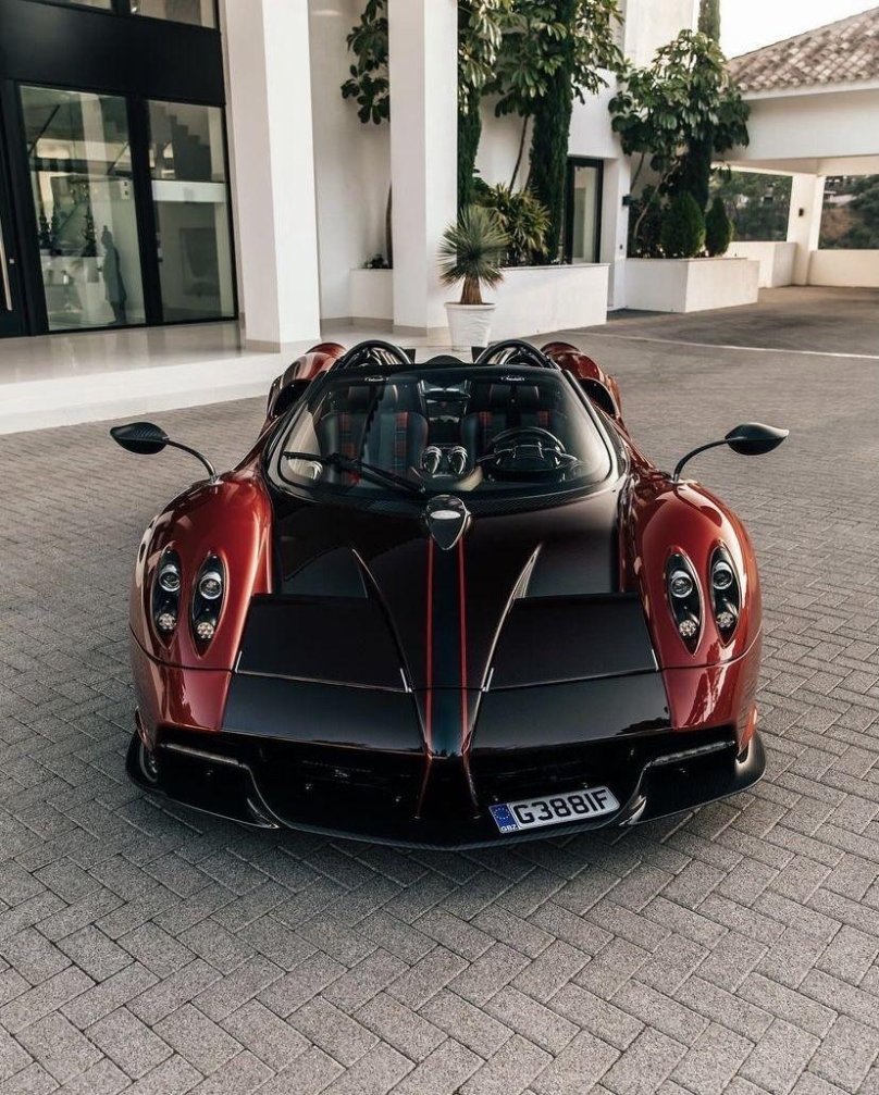 Pagani в России