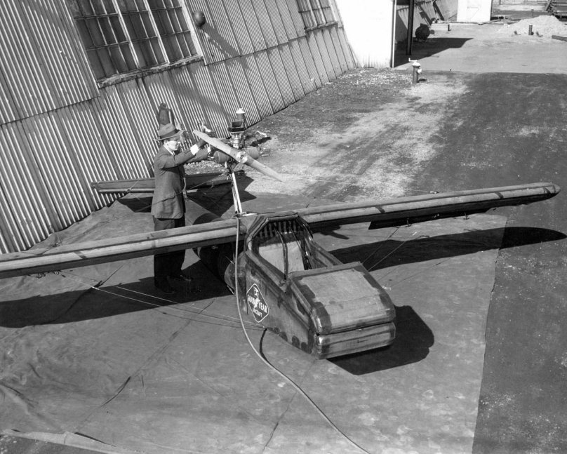 Надувной самолет 1955