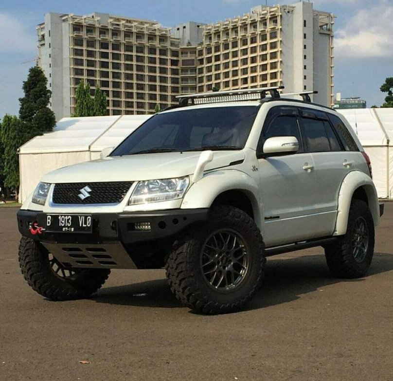 Suzuki Grand Vitara внедорожный