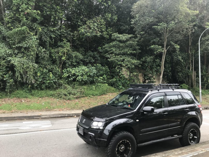 Suzuki Grand Vitara внедорожный