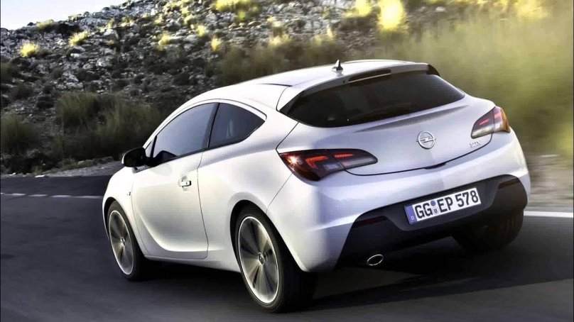 Опель Астра GTC 2014